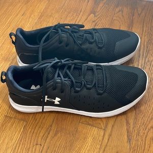 Under Armour men Size 12 Charged black